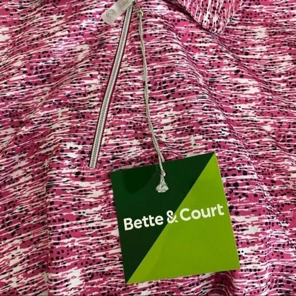 Bette & Court Pink Athletic Print Golf Pull Over - Picture 10 of 10